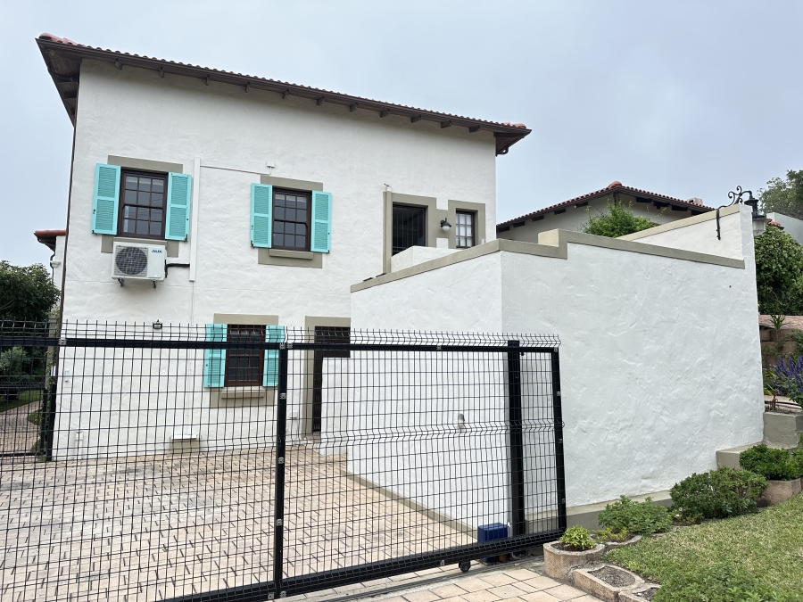 6 Bedroom Property for Sale in Kingfisher Creek Western Cape